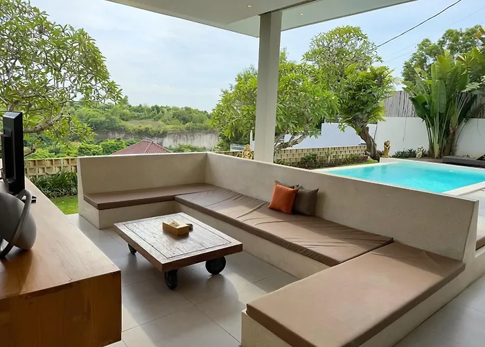 Nazeki Uluwatu