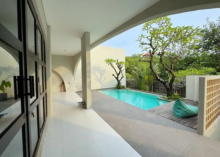 Nazeki Villa